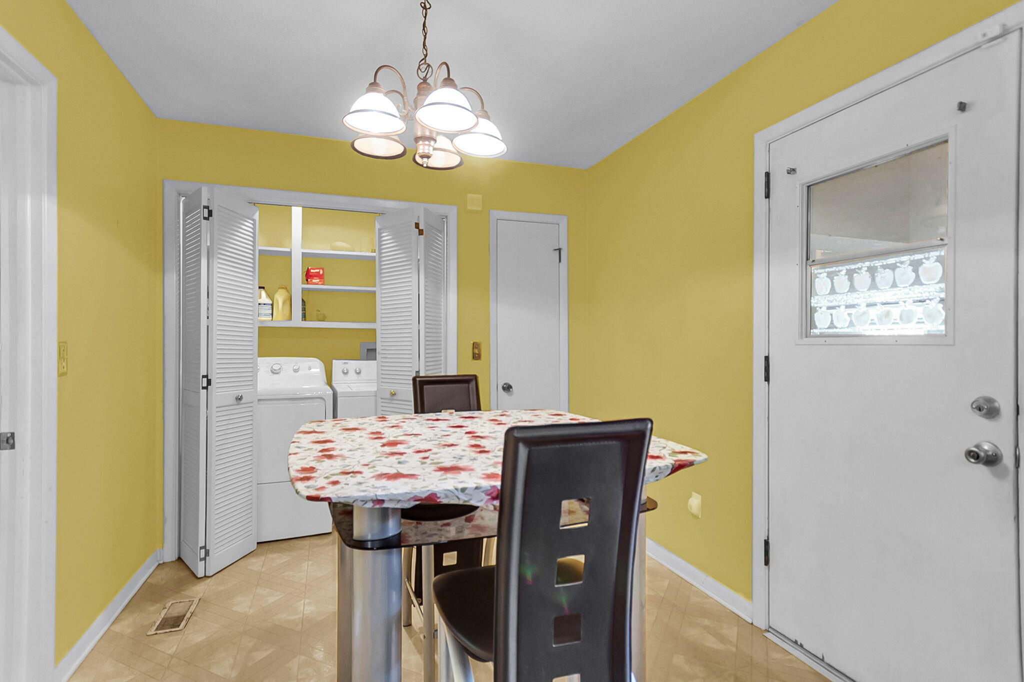 8556 Vistavia Road North Charleston, SC 29406 - Photo 16 of 48 CREM - 8556 Vistavia-15