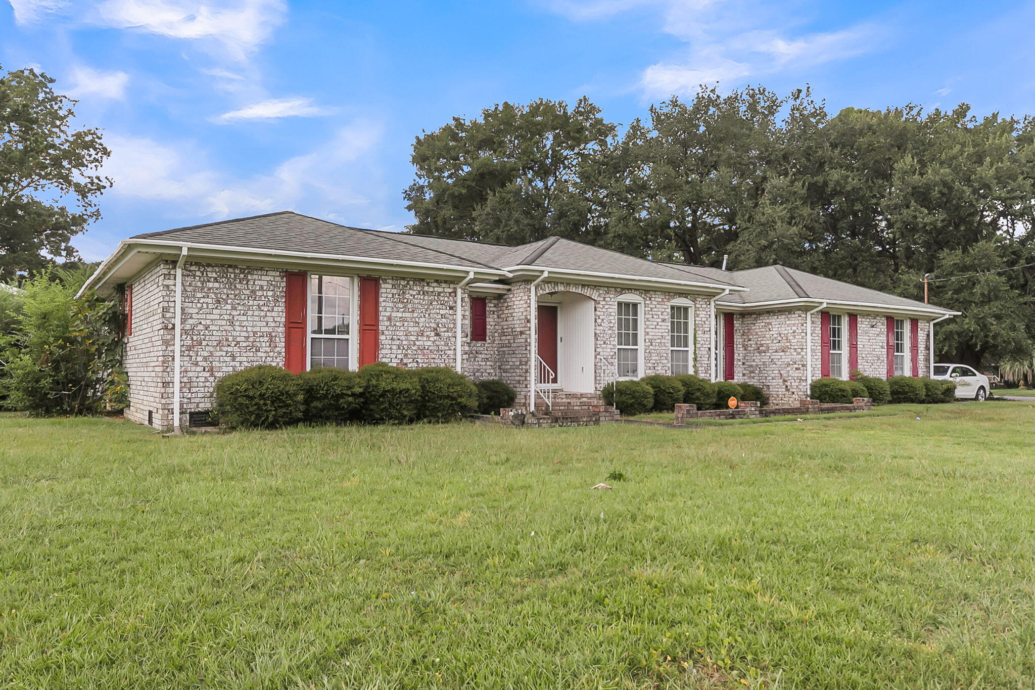 8556 Vistavia Road North Charleston, SC 29406 - Photo 3 of 48 CREM - 8556 Vistavia-7