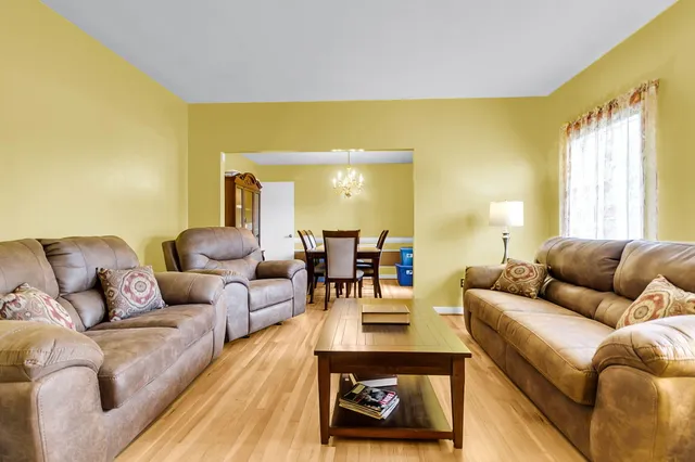 $299,000 | 8556 Vistavia Road, North Charleston, SC 29406