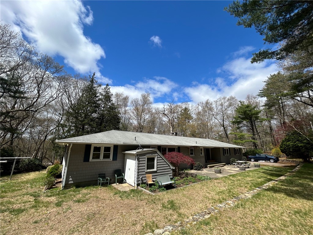 4104 Flat River Road Coventry, RI 02827 - Photo 12 of 48