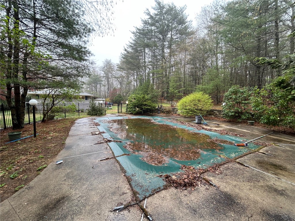 4104 Flat River Road Coventry, RI 02827 - Photo 10 of 48