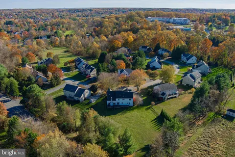 $749,900 | 408 Willowbend Court, Hockessin, DE 19707