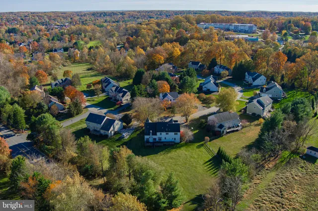 $749,900 | 408 Willowbend Court, Hockessin, DE 19707