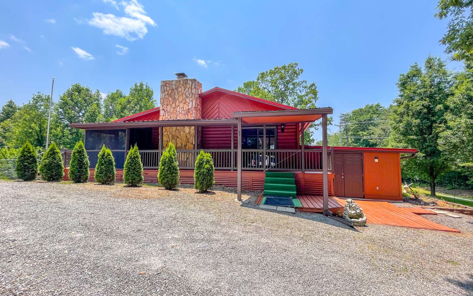 40 Mountain Laurel Road Murphy, NC 28906 - Photo 1 of 25 Main View