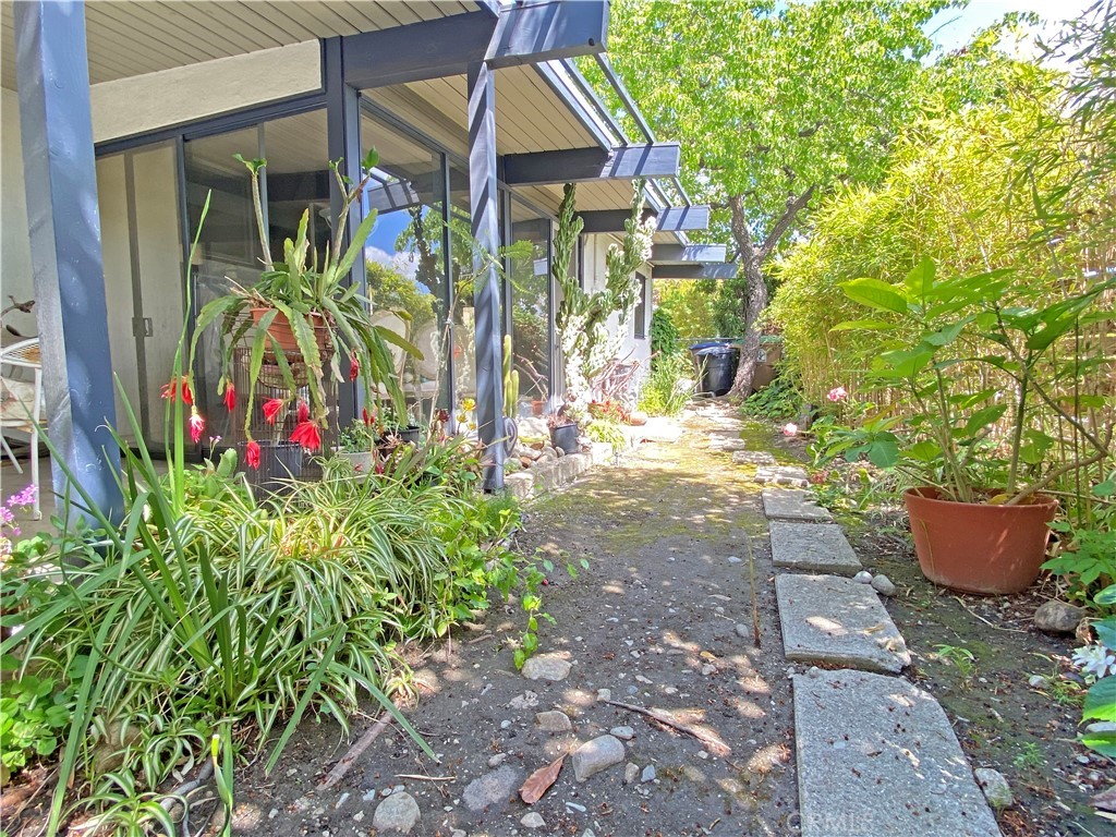 1543 Bates Place Claremont, CA 91711 - Photo 46 of 46 a view of a garden with potted plants