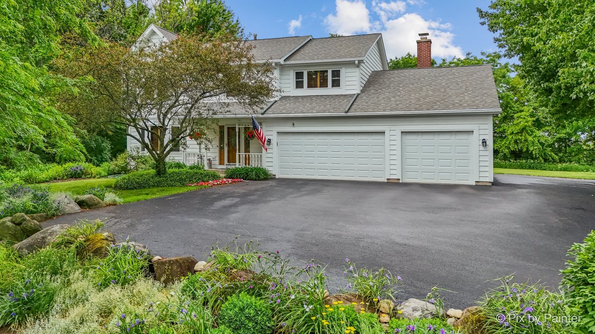 9901 Fox Bluff Lane Spring Grove, IL 60081 - Photo 4 of 44