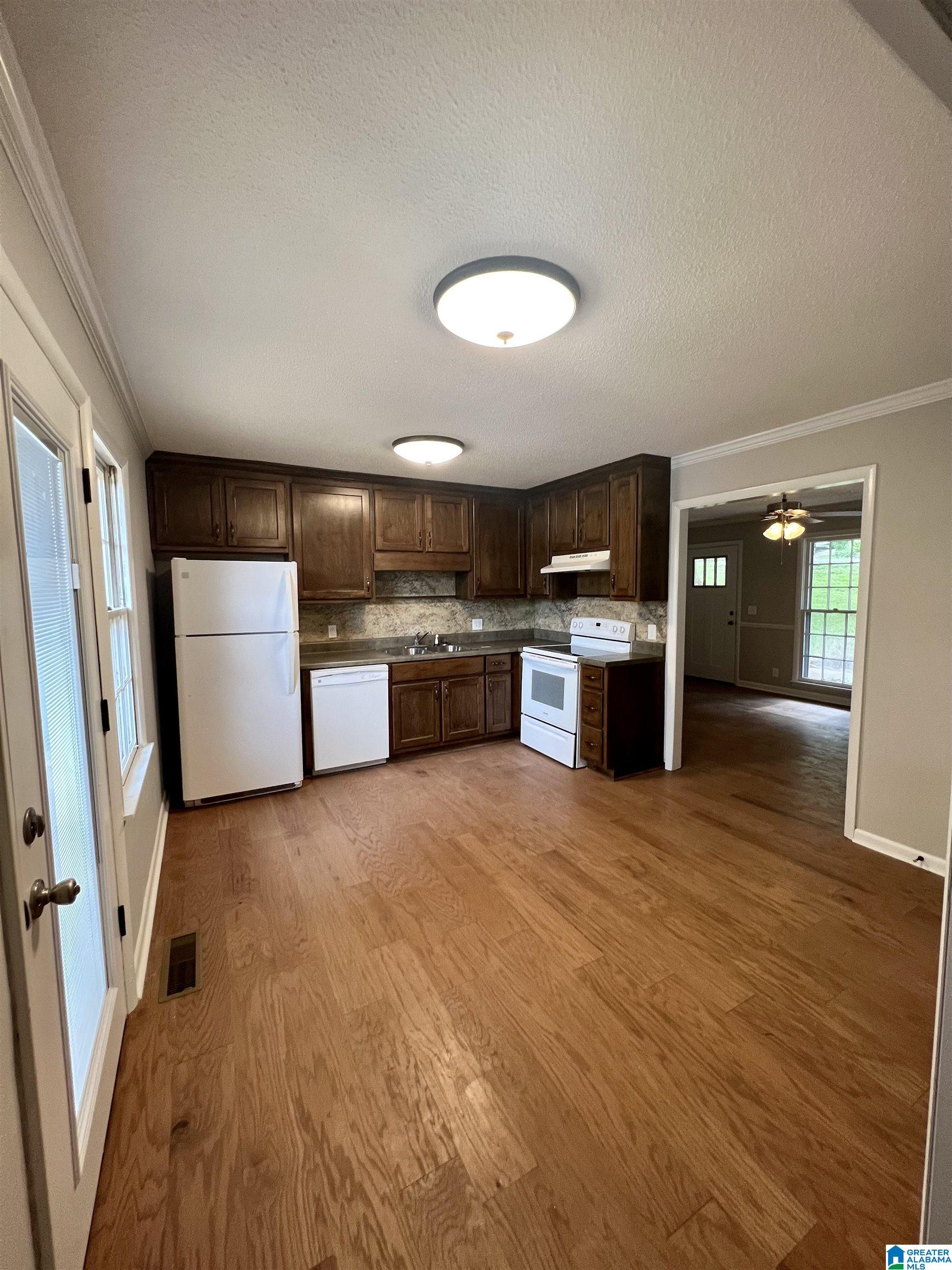 606 Self Court Oneonta, AL 35121 - Photo 5 of 14