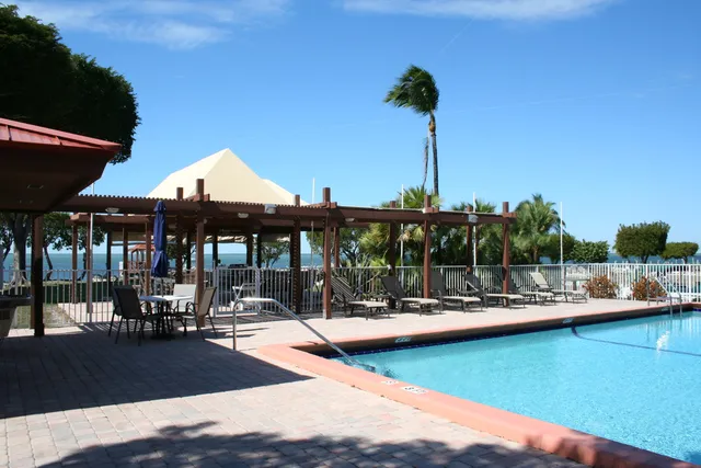 $825,000 | 104500 Overseas Highway, Unit 302, Key Largo, FL 33037