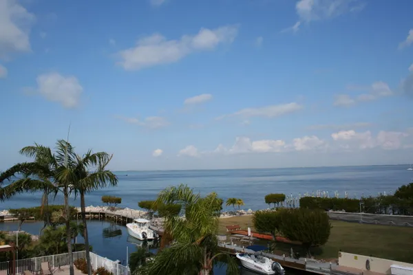 $825,000 | 104500 Overseas Highway, Unit A302, Key Largo, FL 33037