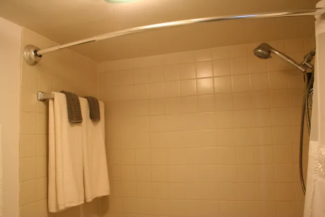 $825,000 | 104500 Overseas Highway, Unit 302, Key Largo, FL 33037