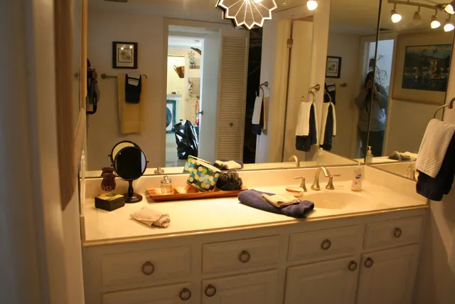 $825,000 | 104500 Overseas Highway, Unit 302, Key Largo, FL 33037