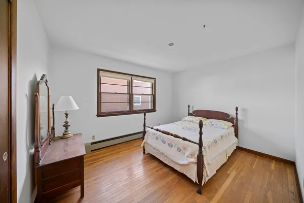$299,990 | 356 East Ann Street, Somonauk, IL 60552