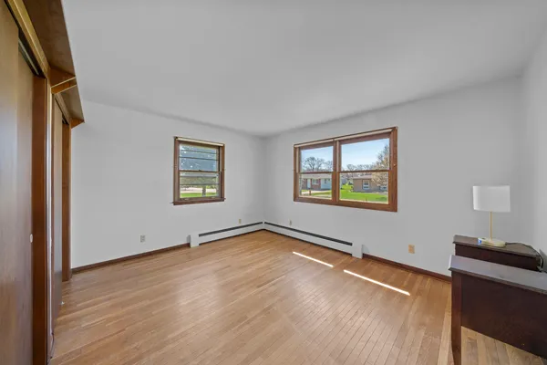 $299,990 | 356 East Ann Street, Somonauk, IL 60552