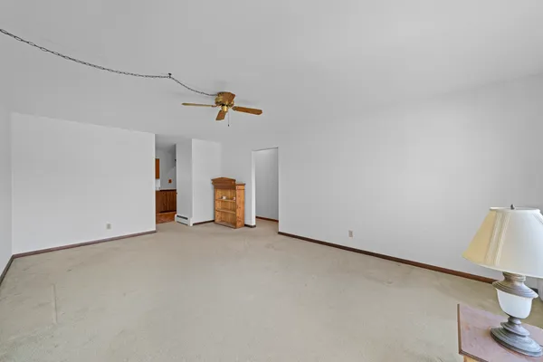$299,990 | 356 East Ann Street, Somonauk, IL 60552