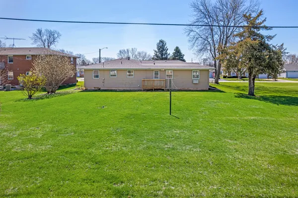 $299,990 | 356 East Ann Street, Somonauk, IL 60552