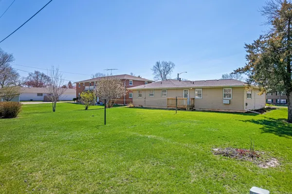 $299,990 | 356 East Ann Street, Somonauk, IL 60552