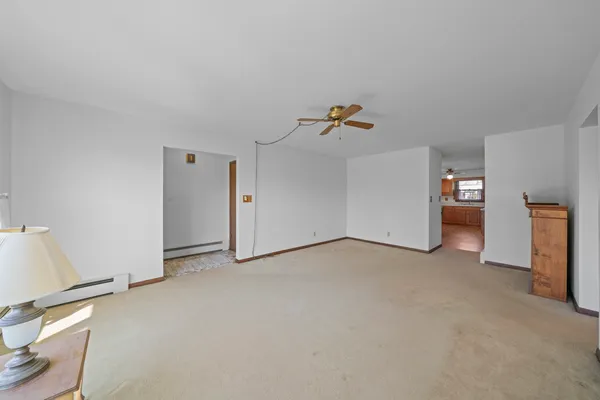$299,990 | 356 East Ann Street, Somonauk, IL 60552