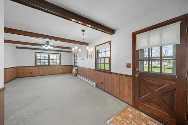 $299,990 | 356 East Ann Street, Somonauk, IL 60552