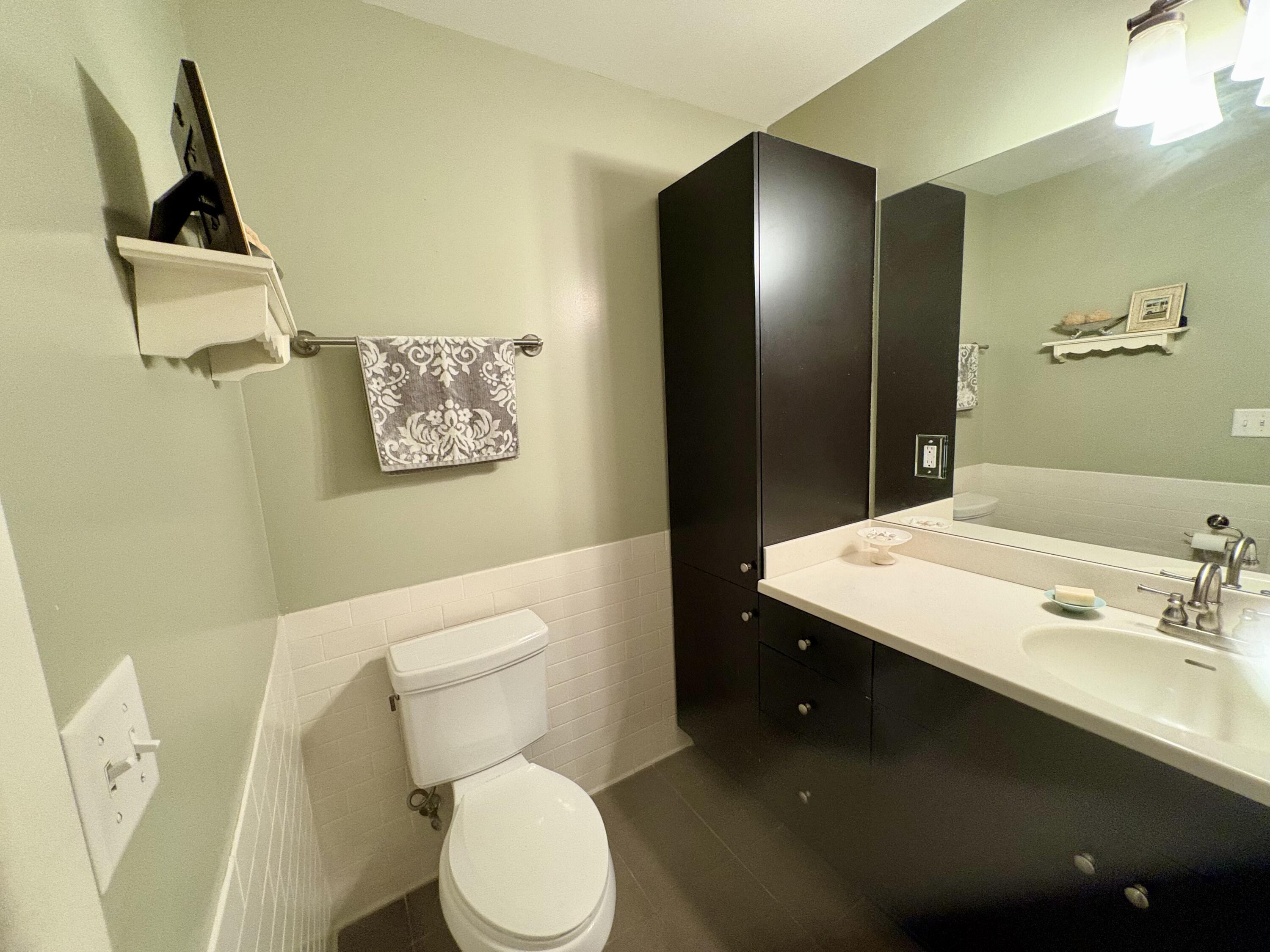 200 Manufacturers Road, Unit 630 Chattanooga, TN 37405 - Photo 16 of 27 IMG_1587