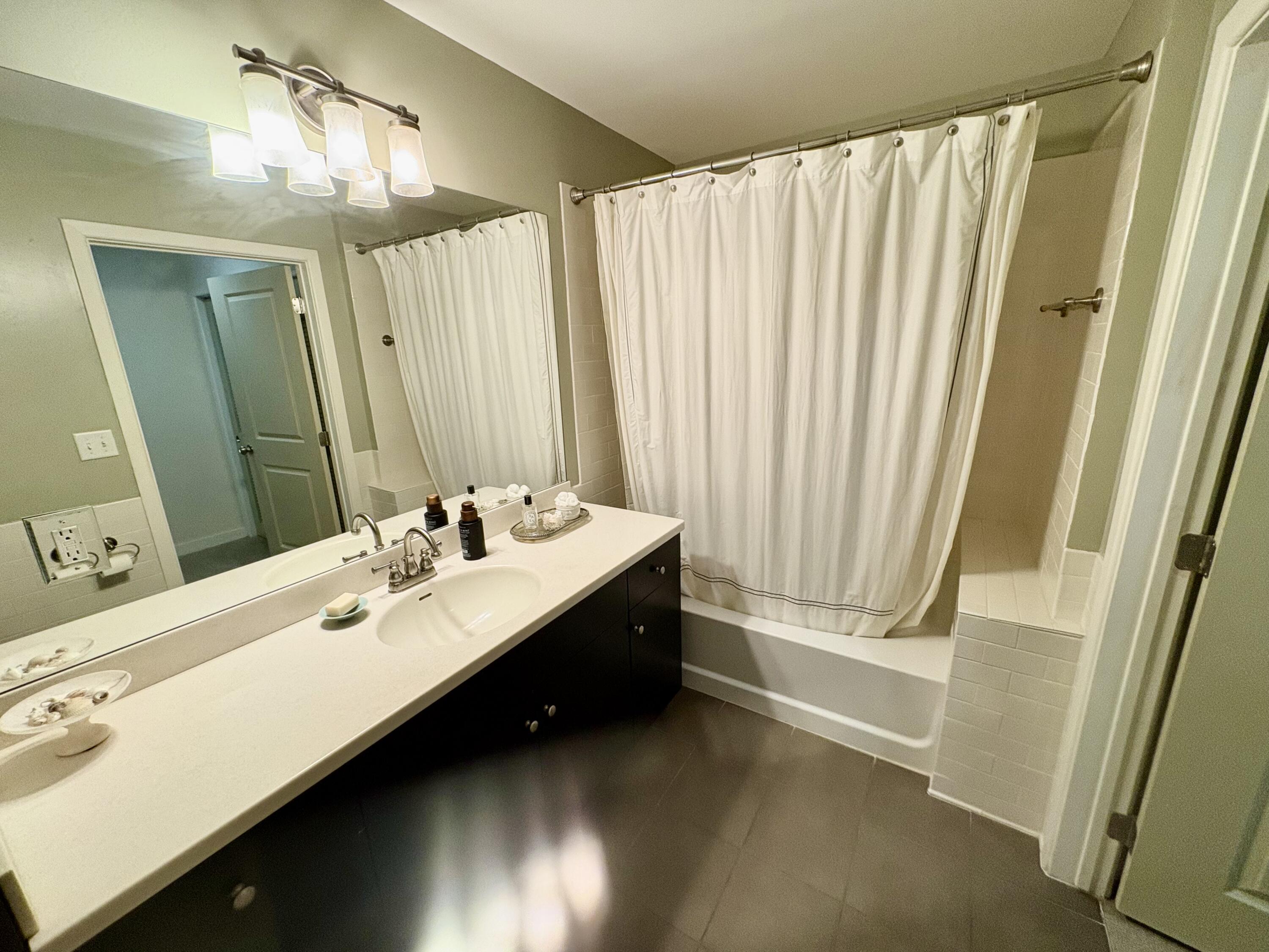 200 Manufacturers Road, Unit 630 Chattanooga, TN 37405 - Photo 17 of 27 IMG_1588