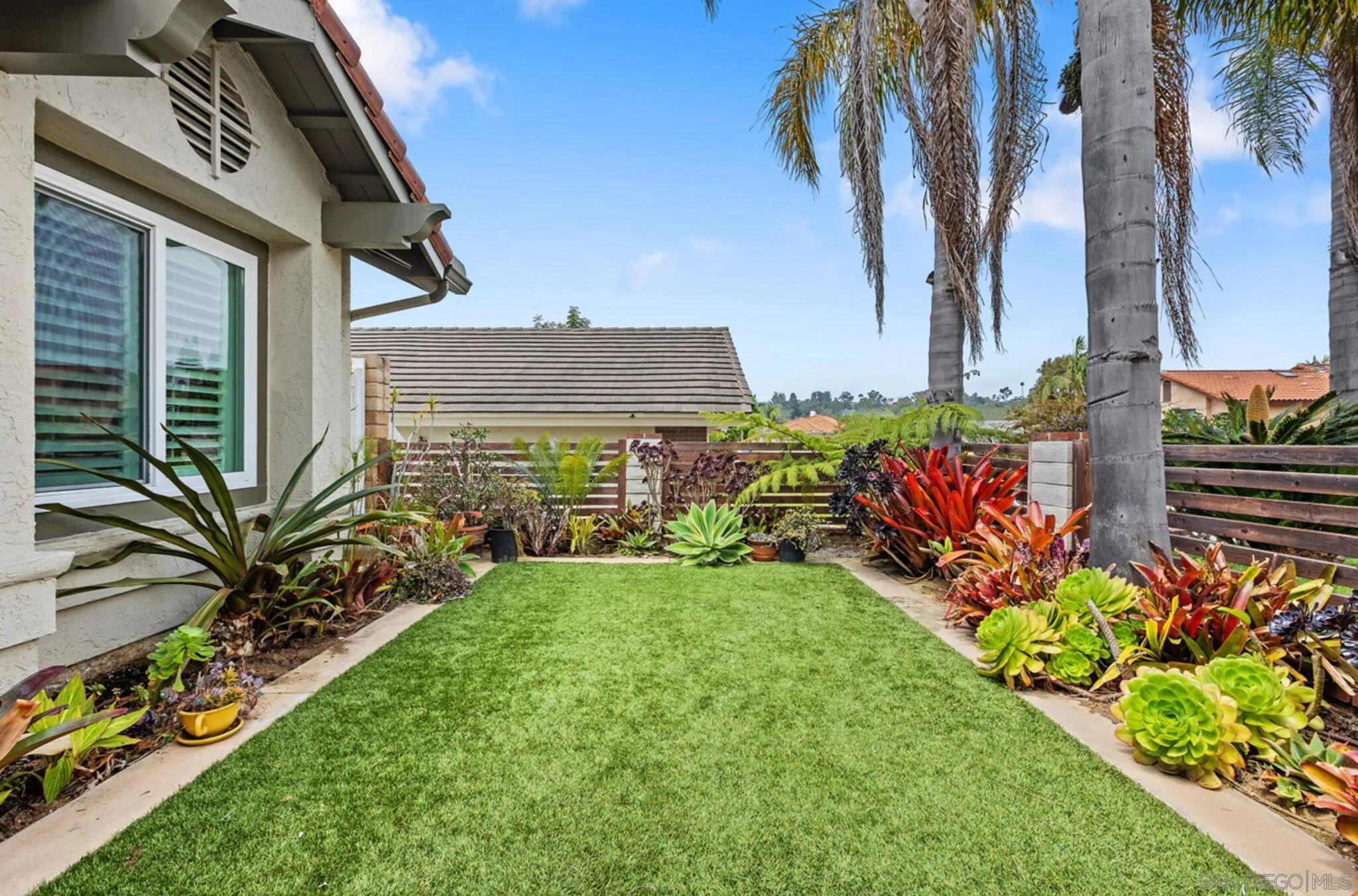 3216 Lower Ridge Road San Diego, CA 92130 - Photo 2 of 42
