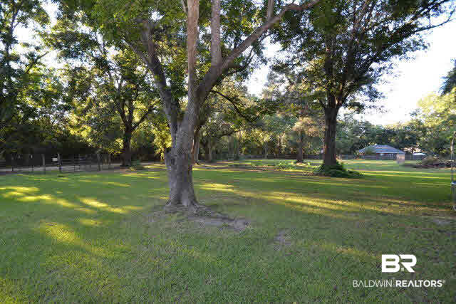14909 Highway 104 Silverhill, AL 36576 - Photo 22 of 26