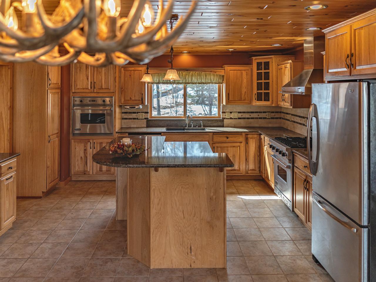 7398 Squash Lake Road Rhinelander, WI 54501 - Photo 9 of 52 Gallery Image 9