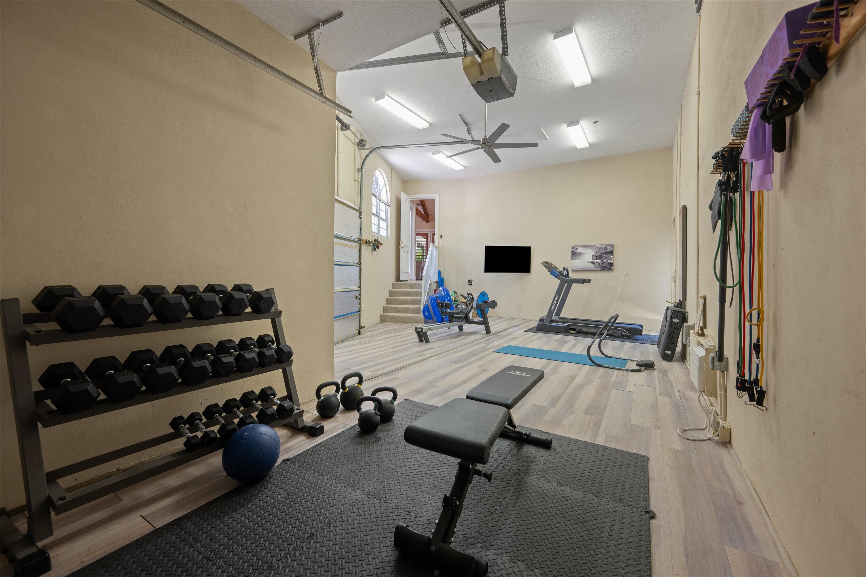 2 Firestone Circle West Palm Beach, FL 33401 - Photo 27 of 48 Attached Garage