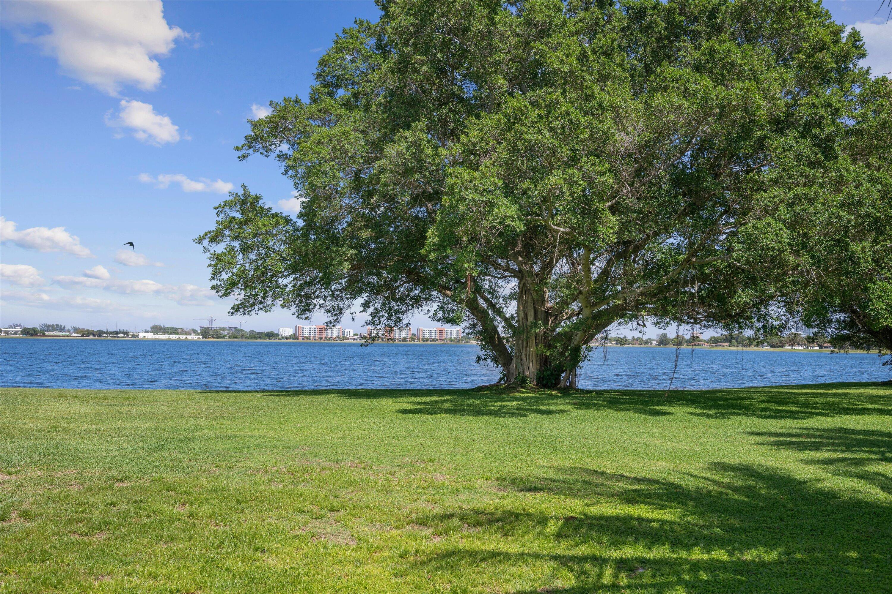 2 Firestone Circle West Palm Beach, FL 33401 - Photo 44 of 48 Lake View
