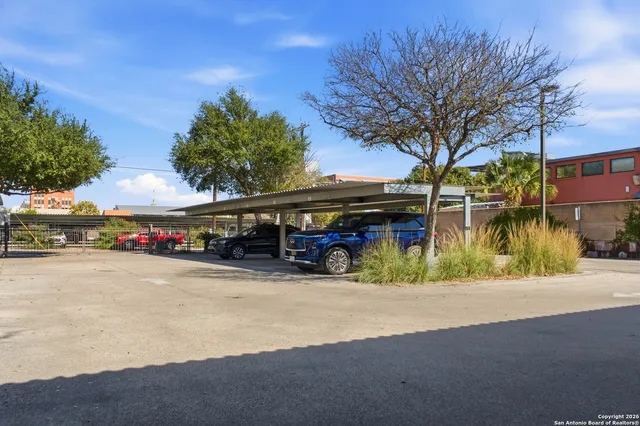 $325,000 | 1401 South Flores Street, Unit 110, San Antonio, TX 78204