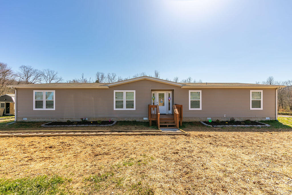 182 Robinette Road Oliver Springs, TN 37840 - Photo 1 of 22 FMN_5648-1