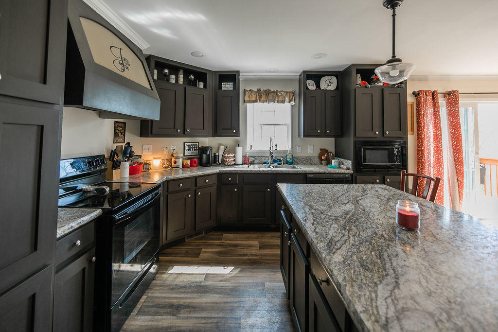 182 Robinette Road Oliver Springs, TN 37840 - Photo 14 of 22 FMN_5679-1