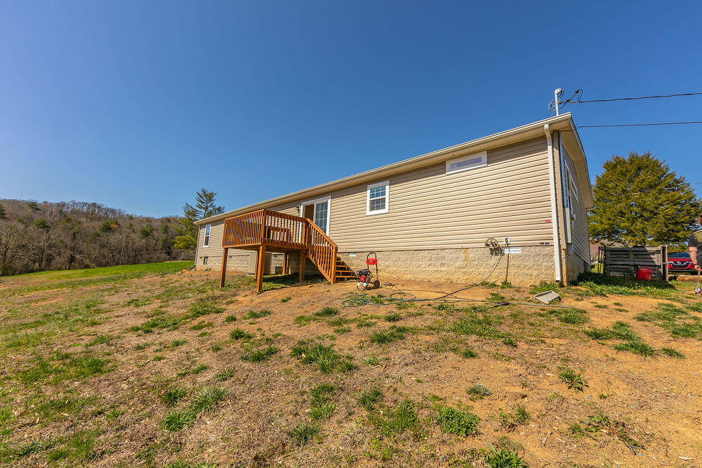 182 Robinette Road Oliver Springs, TN 37840 - Photo 4 of 22 FMN_5660-1