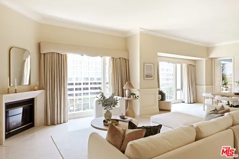 $1,949,000 | 10727 Wilshire Boulevard, Unit 501, Los Angeles, CA 90024