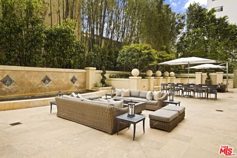 $1,949,000 | 10727 Wilshire Boulevard, Unit 501, Los Angeles, CA 90024