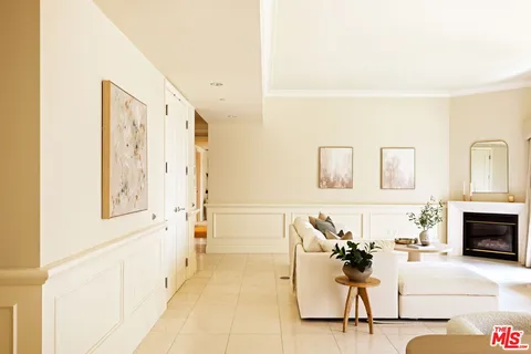 $1,949,000 | 10727 Wilshire Boulevard, Unit 501, Los Angeles, CA 90024