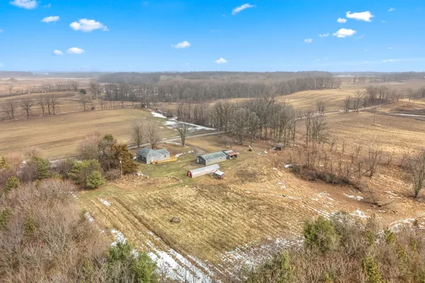 $285,000 | 10191 Wood Road, North Adams, MI 49262