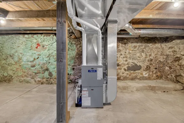 $285,000 | 10191 Wood Road, North Adams, MI 49262