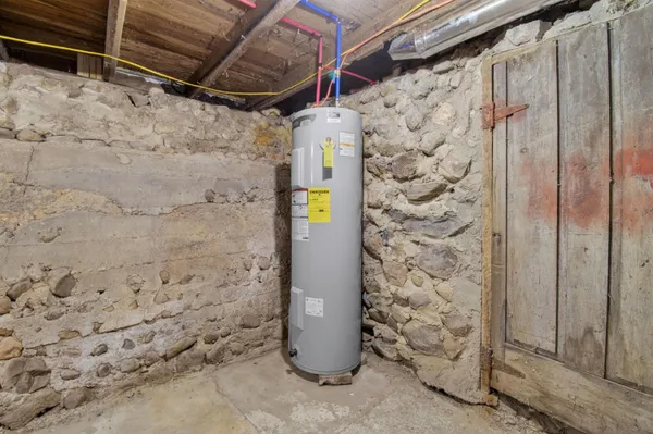 $285,000 | 10191 Wood Road, North Adams, MI 49262