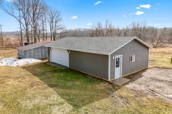 $285,000 | 10191 Wood Road, North Adams, MI 49262