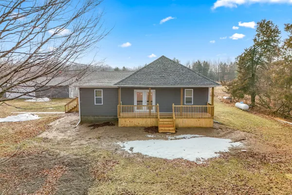 $285,000 | 10191 Wood Road, North Adams, MI 49262