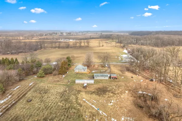 $285,000 | 10191 Wood Road, North Adams, MI 49262