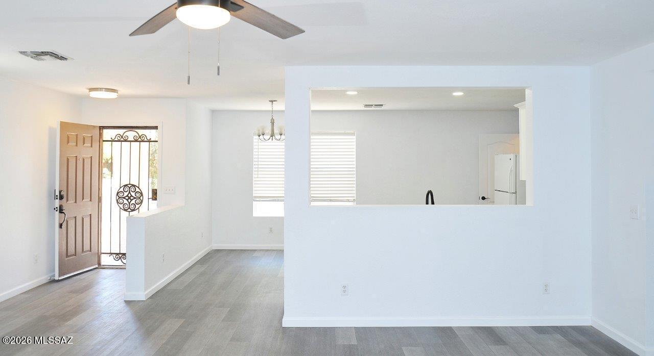 7740 West Oak Stream Road Tucson, AZ 85743 - Photo 7 of 40