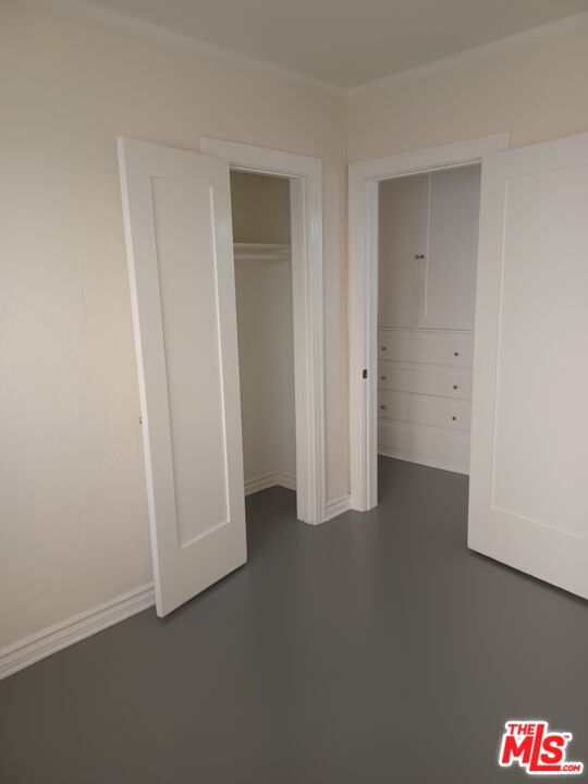 1427 17th Street Santa Monica, CA 90404 - Photo 9 of 13 a view of an empty room