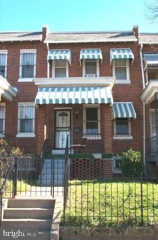 761 19th Street Northeast Washington, DC 20002 - Photo 1 of 2