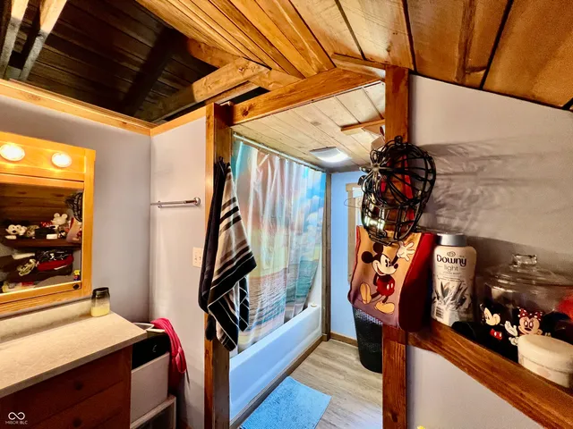 $249,900 | 7932 Mt Nebo Road, Columbus, IN 47201