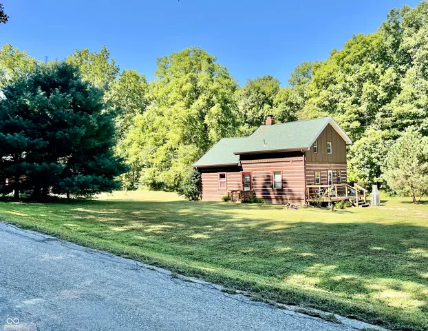 $249,900 | 7932 Mt Nebo Road, Columbus, IN 47201