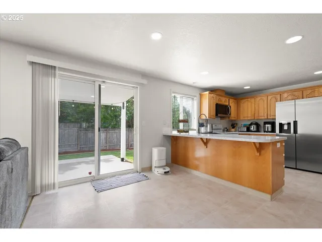 $555,000 | 11716 Northeast 42nd Court, Vancouver, WA 98686