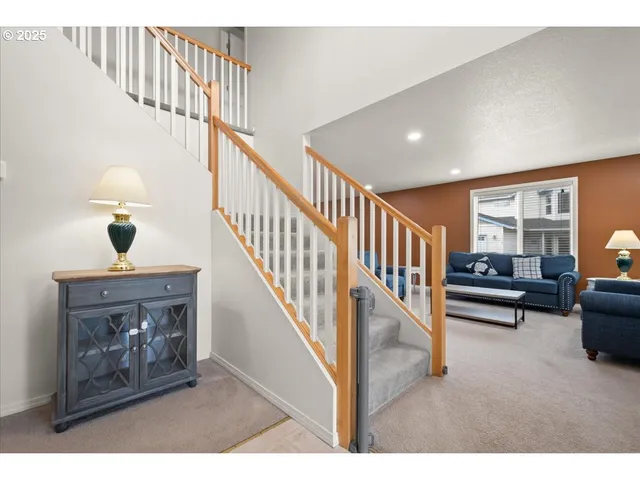 $555,000 | 11716 Northeast 42nd Court, Vancouver, WA 98686