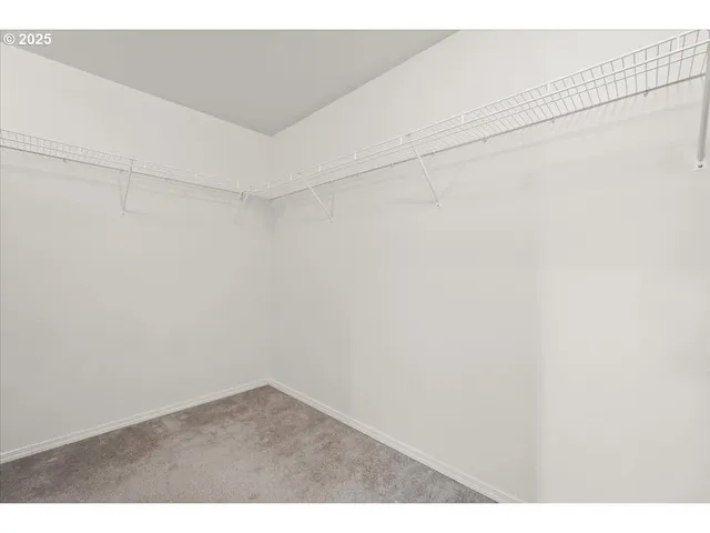 $555,000 | 11716 Northeast 42nd Court, Vancouver, WA 98686